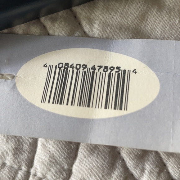 NWT Minnie Through the Years 1928-1997 limited edition - Picture 5 of 5